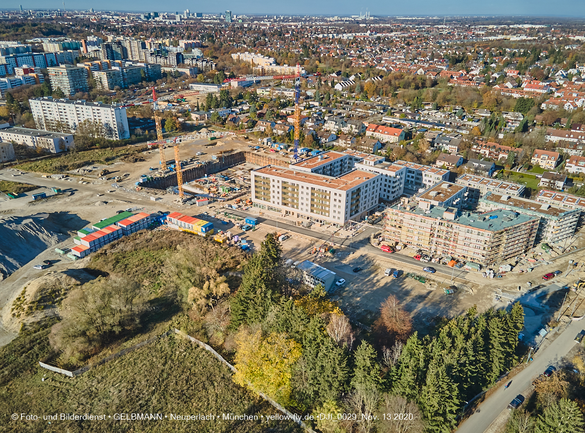 13.11.2020 - Piederstorfer Gelände und Alexisqaurtier am Karl-Marx-Ring in Neuperlach